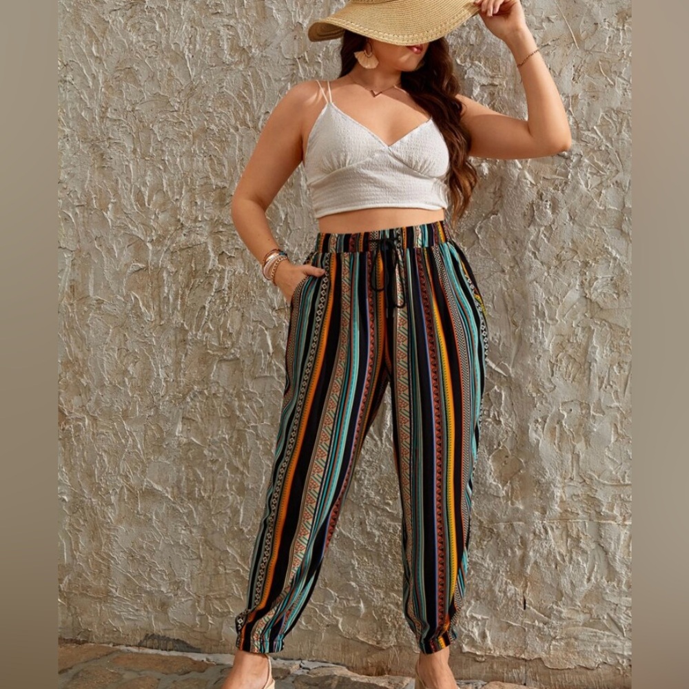GEO PRINT DRAWSTRING WAIST PANTS